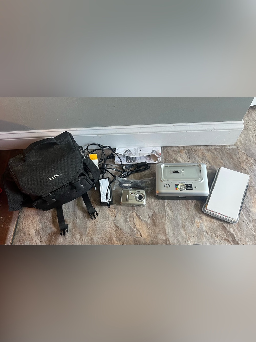 Kodak EasyShare CX7530 Compact Digital Camera in Silver